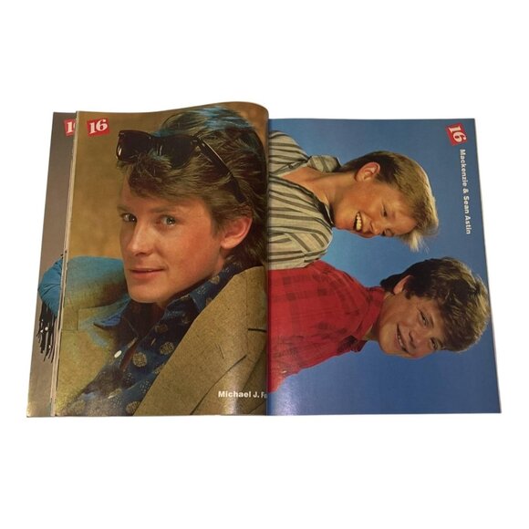 16 Magazine September 1987 Menudo Bon Jovi Duran Duran Corey Hart River Phoenix - Picture 6 of 7